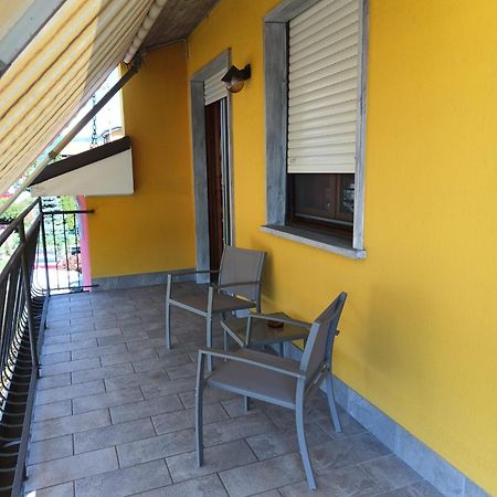 Coccinella Villa Mozzo Екстериор снимка