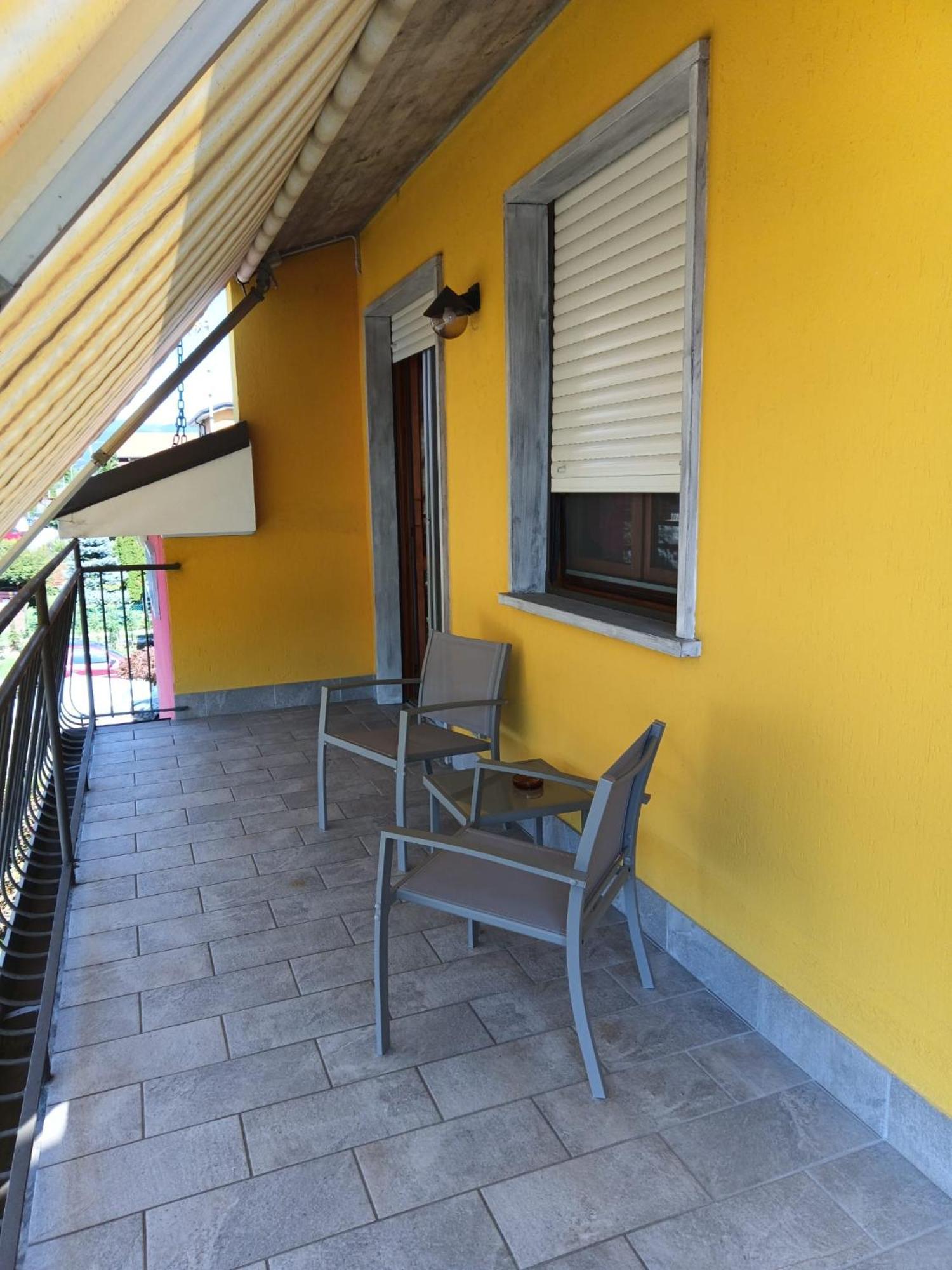 Coccinella Villa Mozzo Екстериор снимка